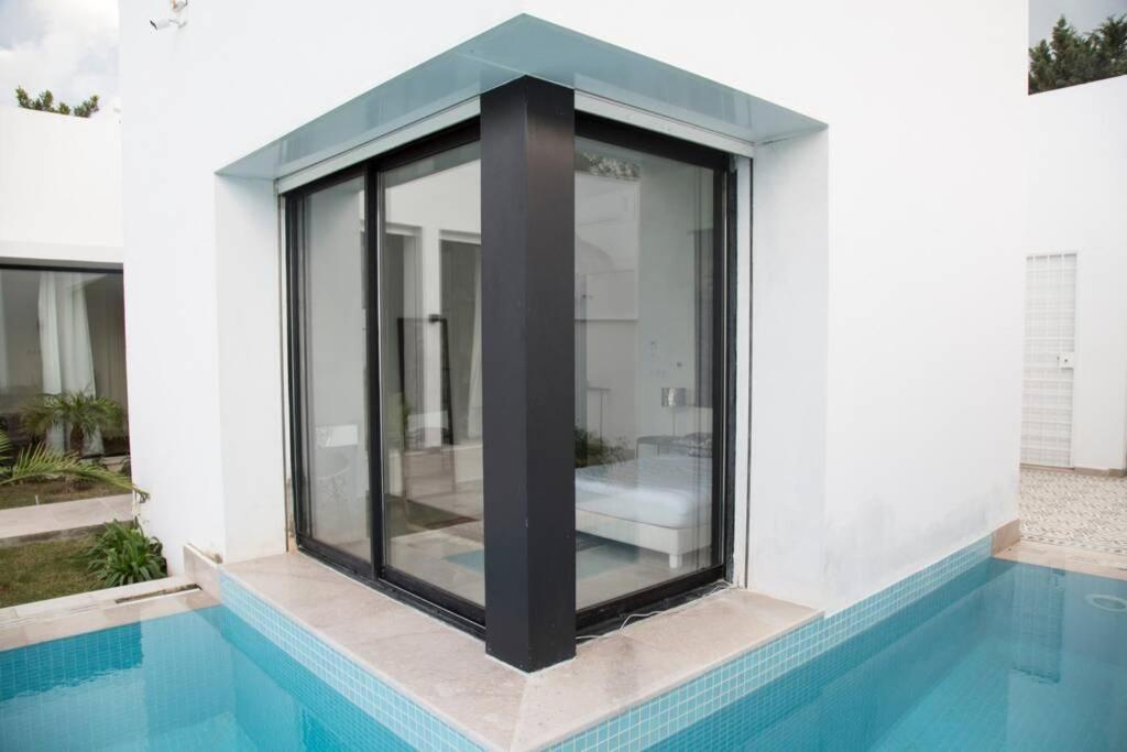 Les Verrieres De Gammarth: Moderne +piscine