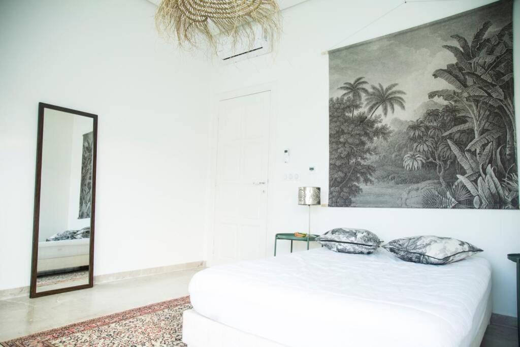 Les Verrieres De Gammarth: Moderne +piscine *