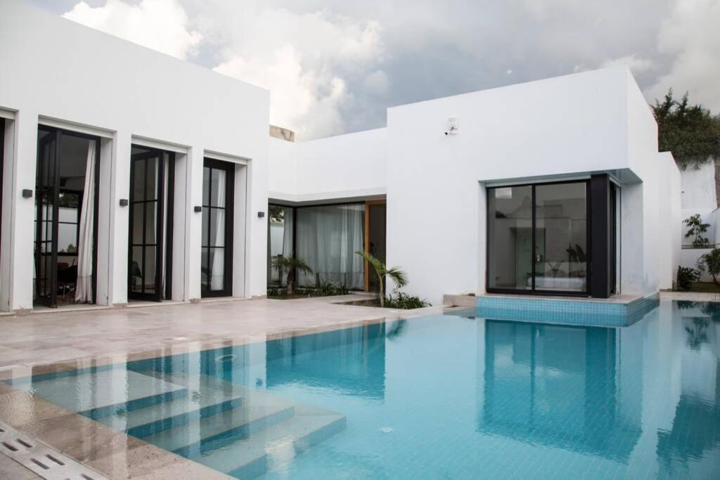 Les Verrieres De Gammarth: Moderne +piscine Villa *