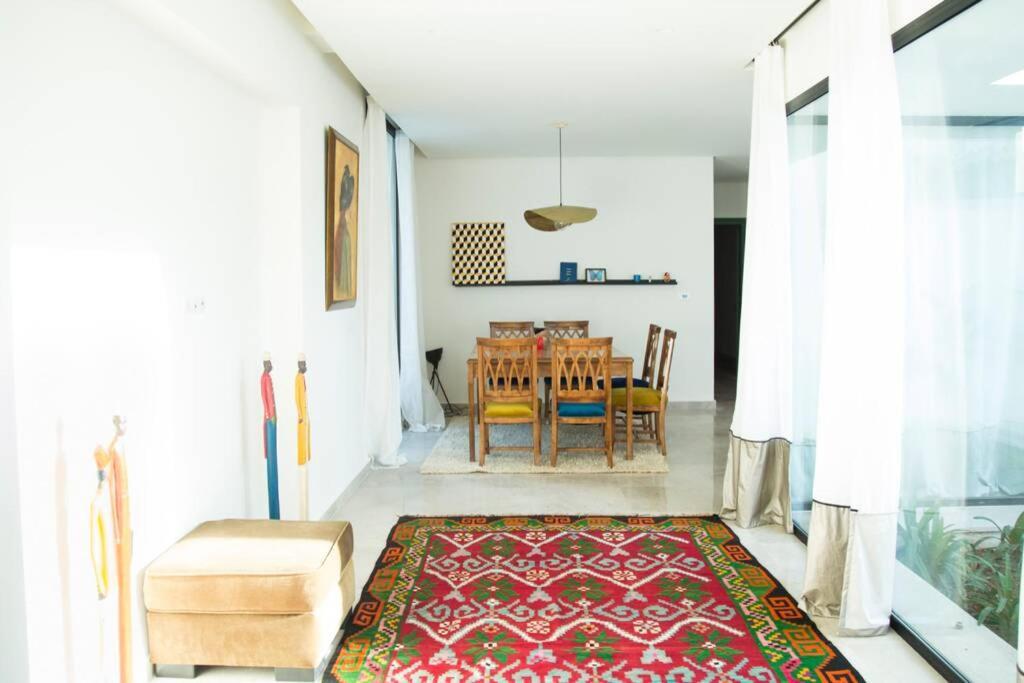 Les Verrieres De Gammarth: Moderne +piscine * Tunis